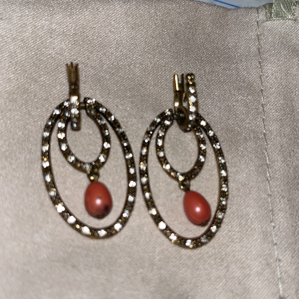 Monet vintage dangling earring coral & rhinestones